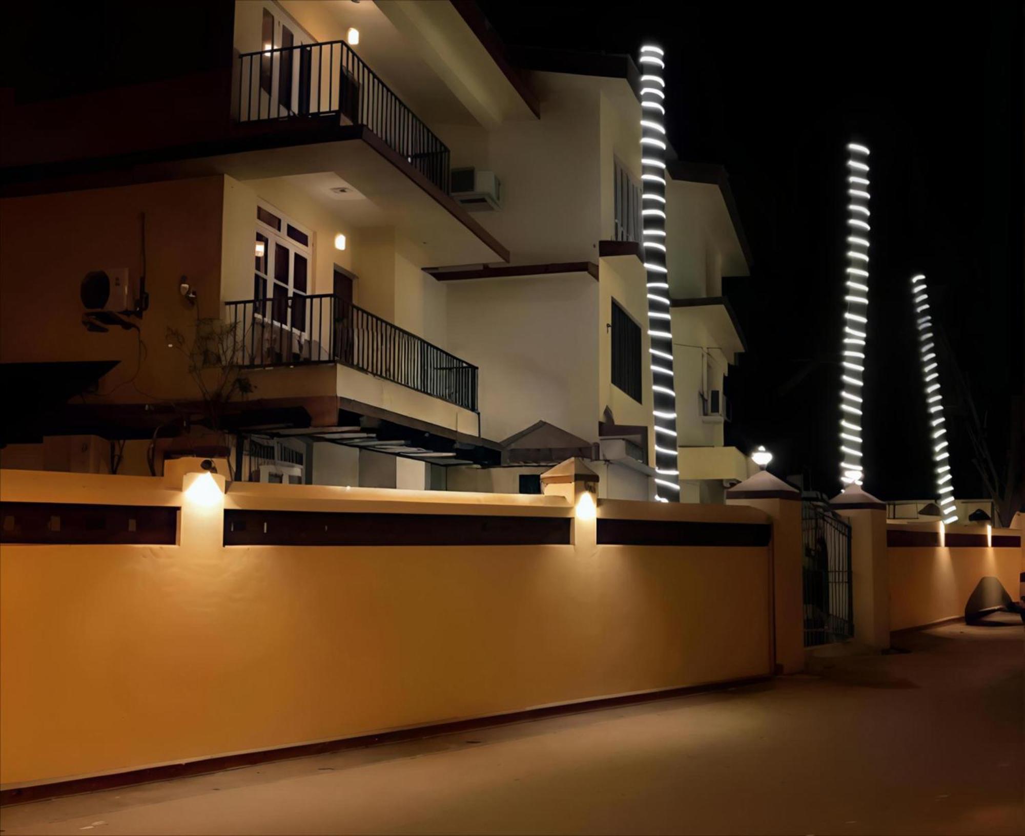 Ocean Walk Apartments 2Bhk Калангут Экстерьер фото